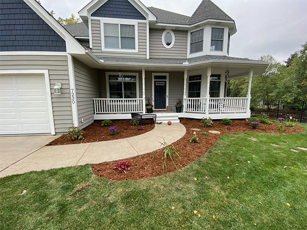 mulch bed landscaping project
